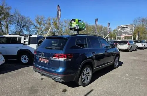 VOLKSWAGEN Atlas 