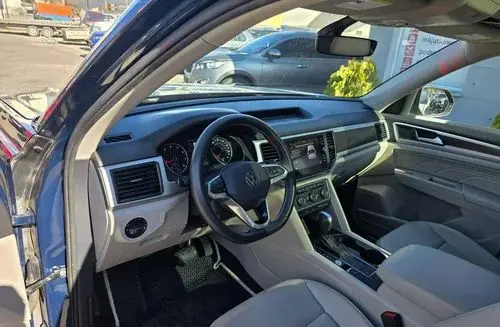 VOLKSWAGEN Atlas 