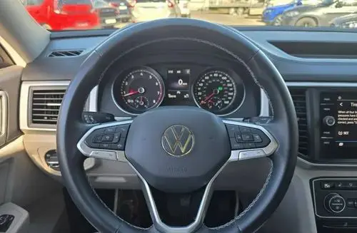 VOLKSWAGEN Atlas 
