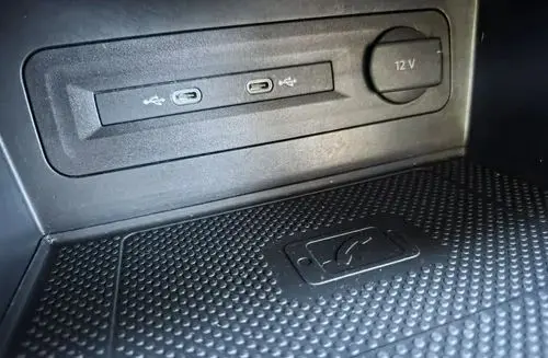 VOLKSWAGEN Atlas 
