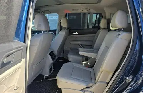 VOLKSWAGEN Atlas 