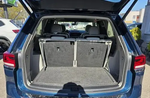 VOLKSWAGEN Atlas 
