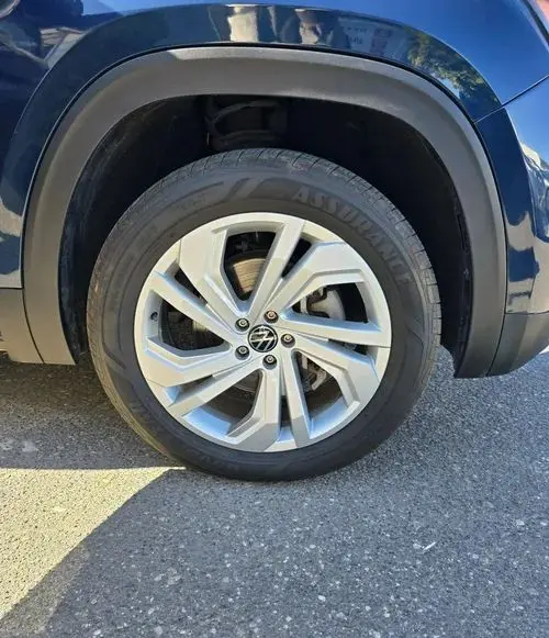 VOLKSWAGEN Atlas 