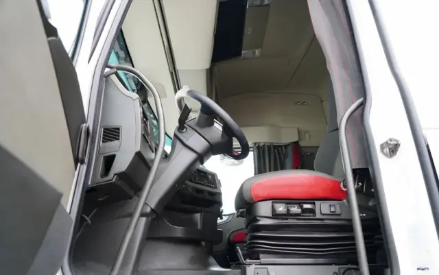 VOLVO FH  460 /  I-SHIFT / 