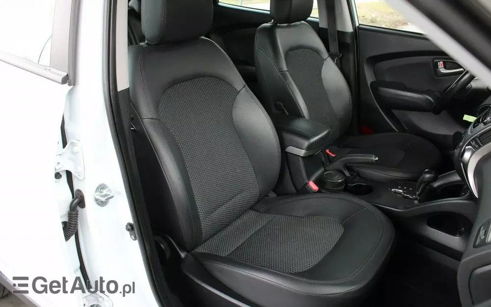 HYUNDAI Ix35 2.0 Premium 2WD