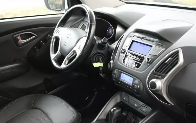 HYUNDAI Ix35 2.0 Premium 2WD