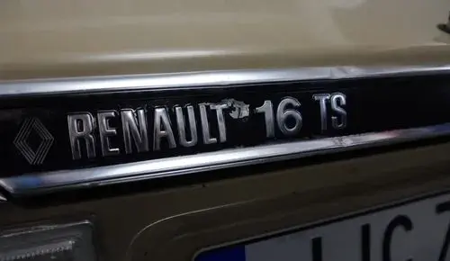 RENAULT 16 