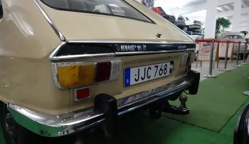 RENAULT 16 