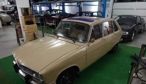 RENAULT 16 