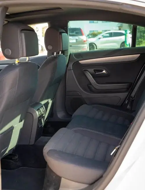 VOLKSWAGEN CC 