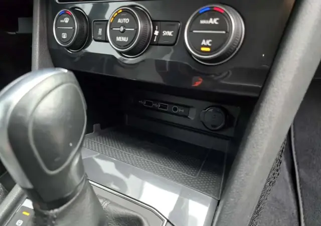 VOLKSWAGEN Tiguan Allspace 2.0 TDI SCR 4Motion DSG R-Line