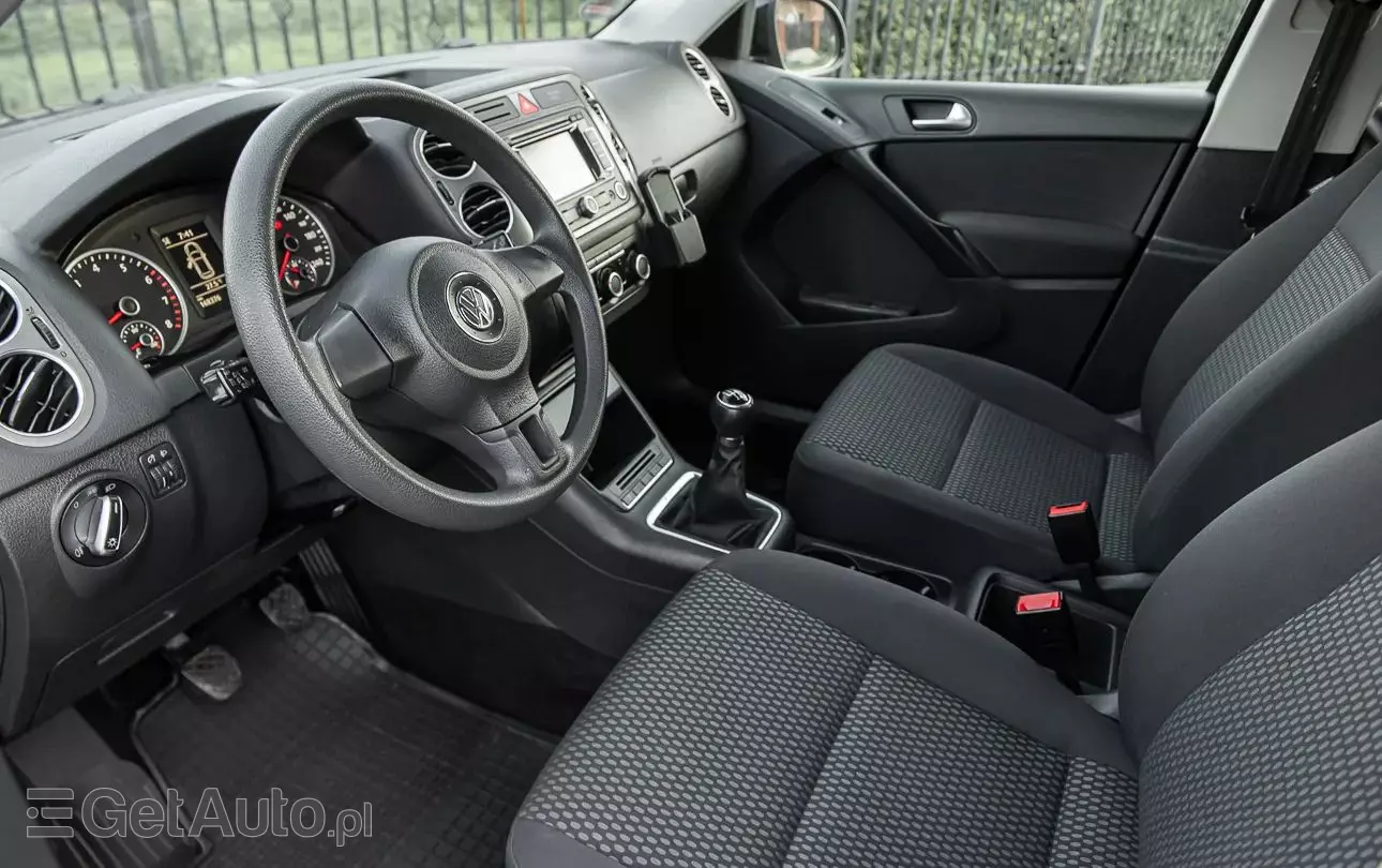 VOLKSWAGEN Tiguan 