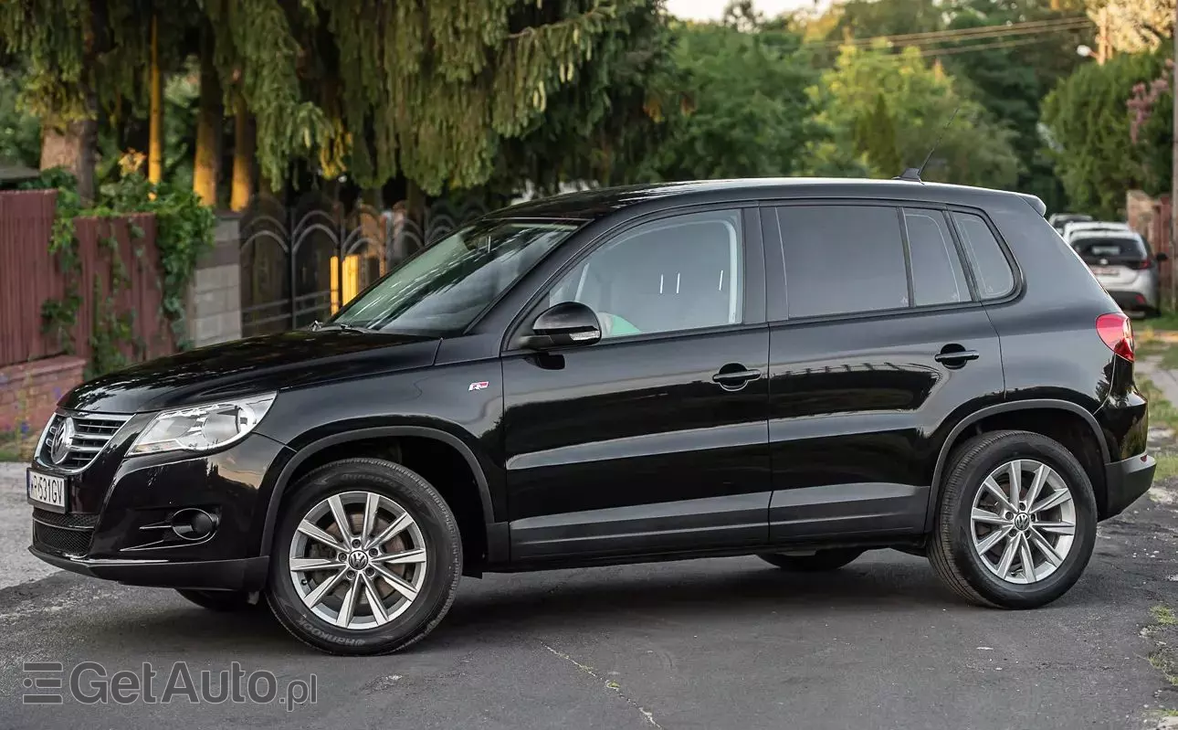 VOLKSWAGEN Tiguan 
