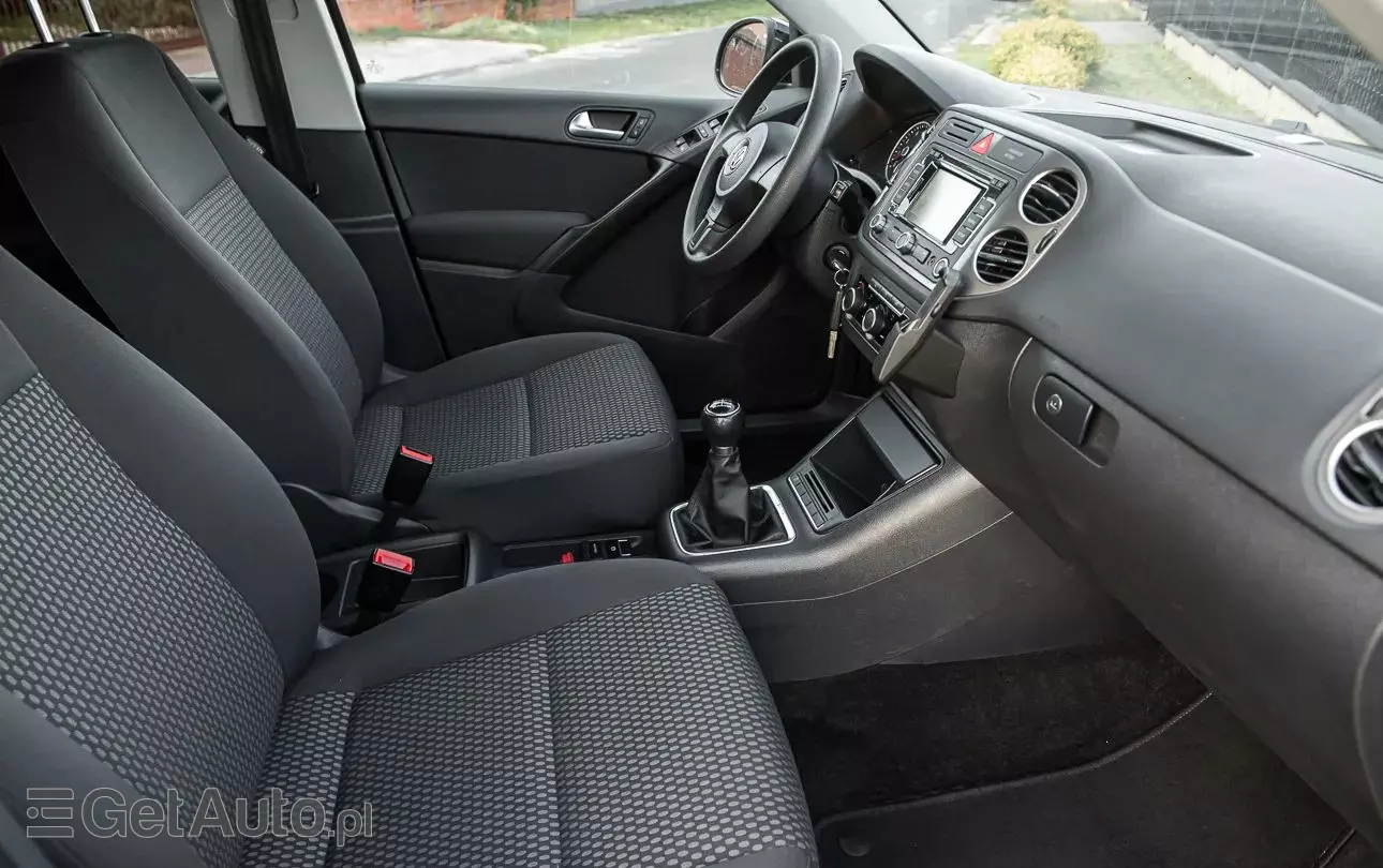 VOLKSWAGEN Tiguan 