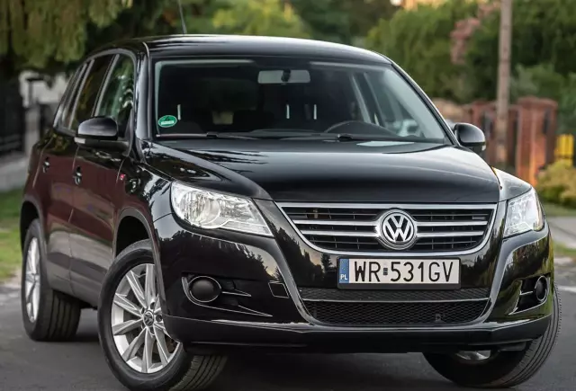 VOLKSWAGEN Tiguan 
