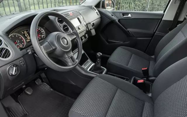 VOLKSWAGEN Tiguan 