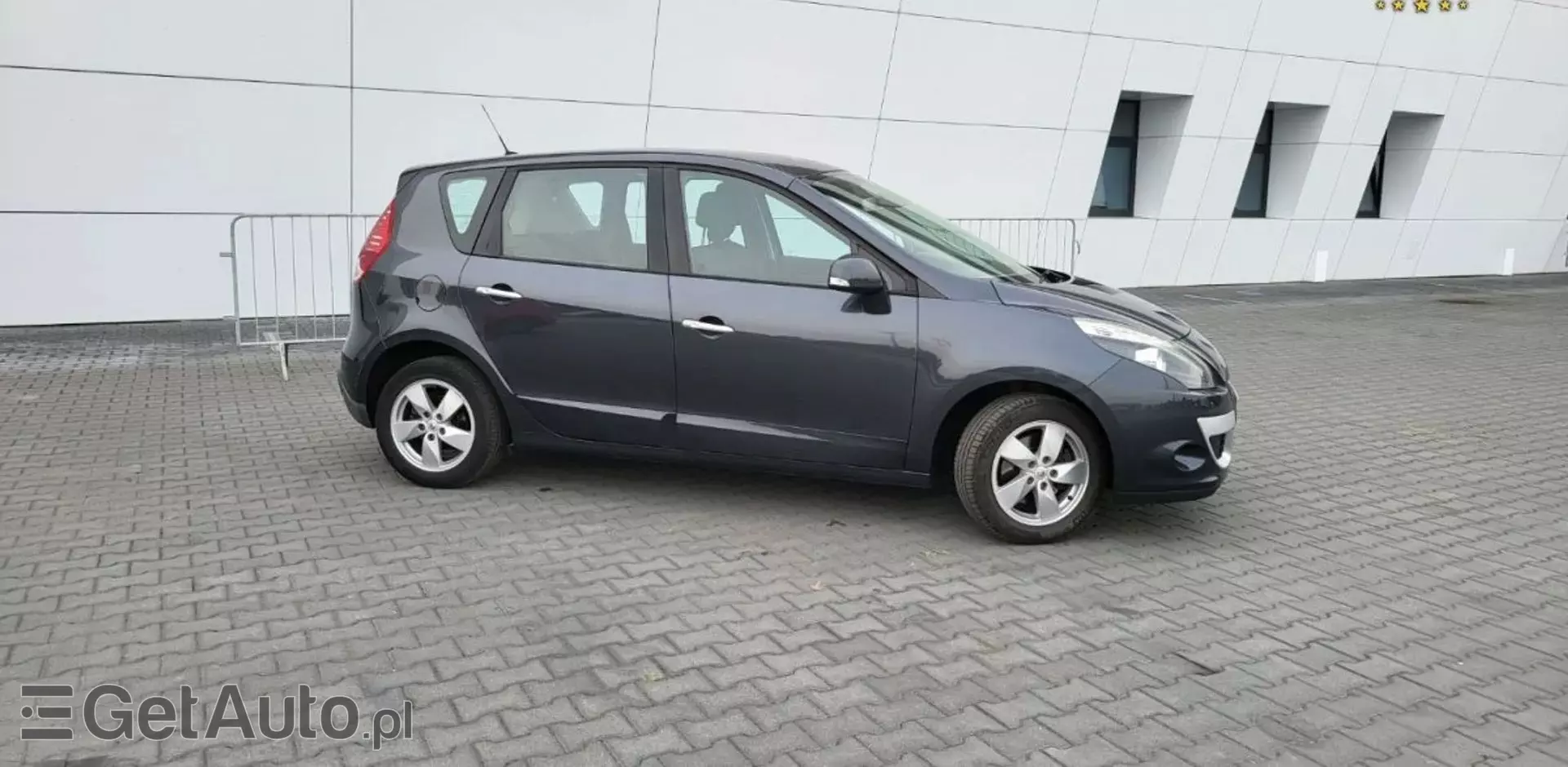 RENAULT Scenic 