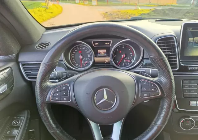 MERCEDES-BENZ GLE 350 d 4-Matic