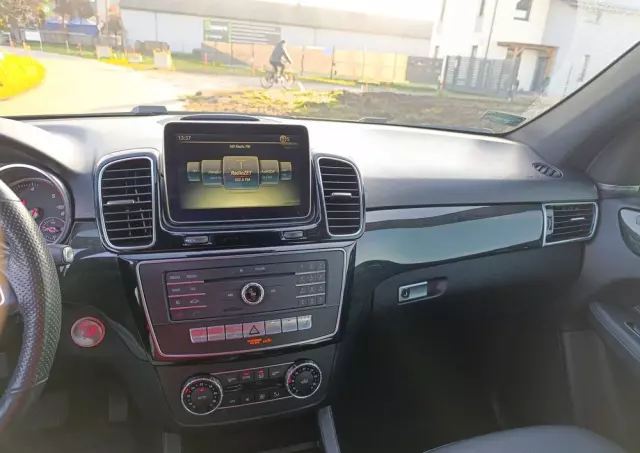 MERCEDES-BENZ GLE 350 d 4-Matic