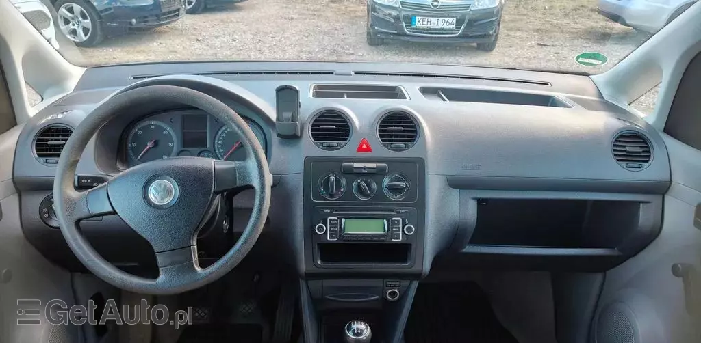 VOLKSWAGEN Caddy 