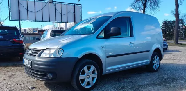 VOLKSWAGEN Caddy 