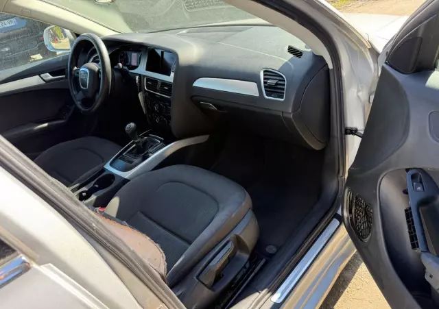 AUDI A4 Avant 2.0 TDI DPF Ambiente