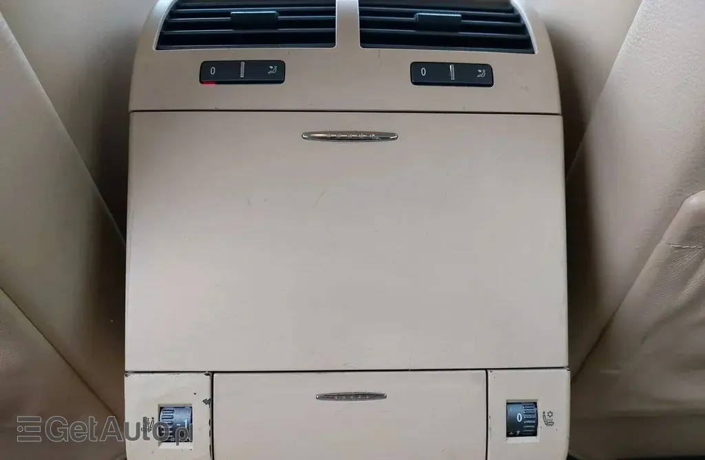 VOLKSWAGEN Phaeton 