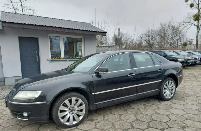 VOLKSWAGEN Phaeton 