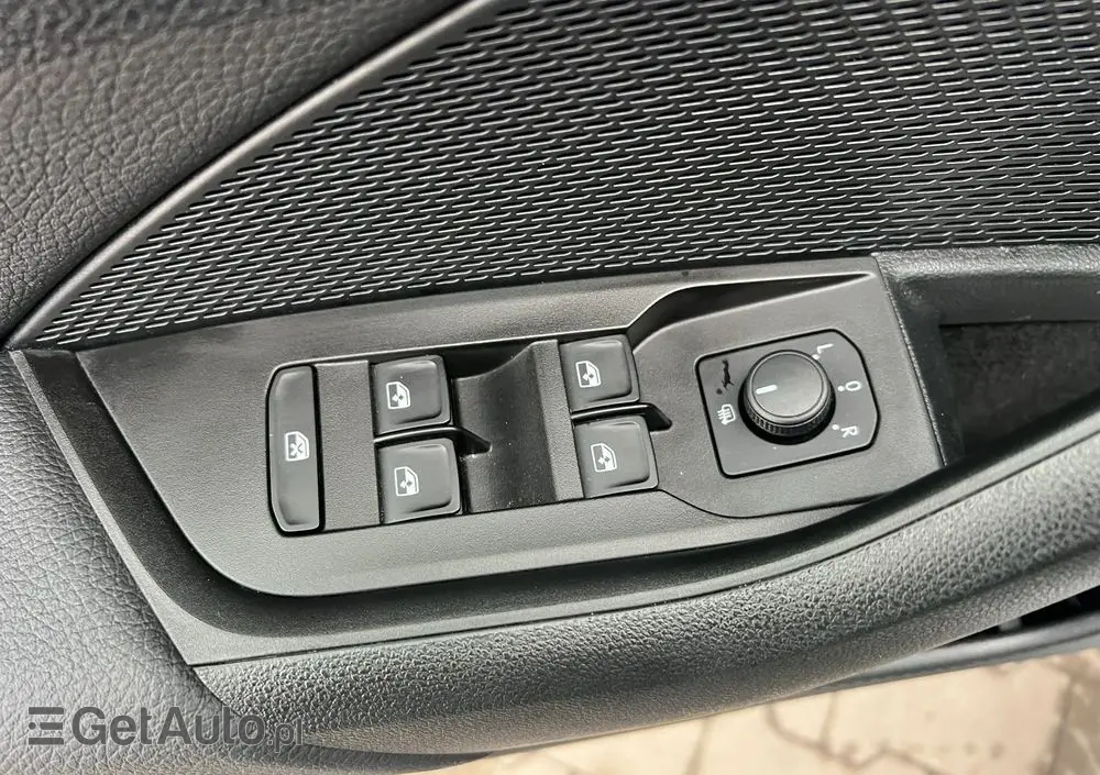 SKODA Octavia 1.5 TSI Selection