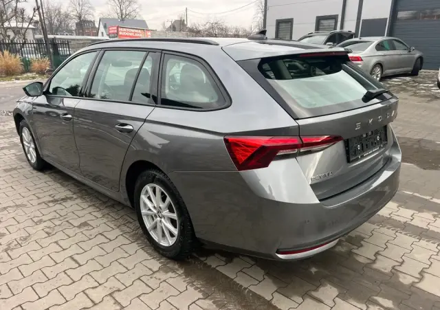 SKODA Octavia 1.5 TSI Selection