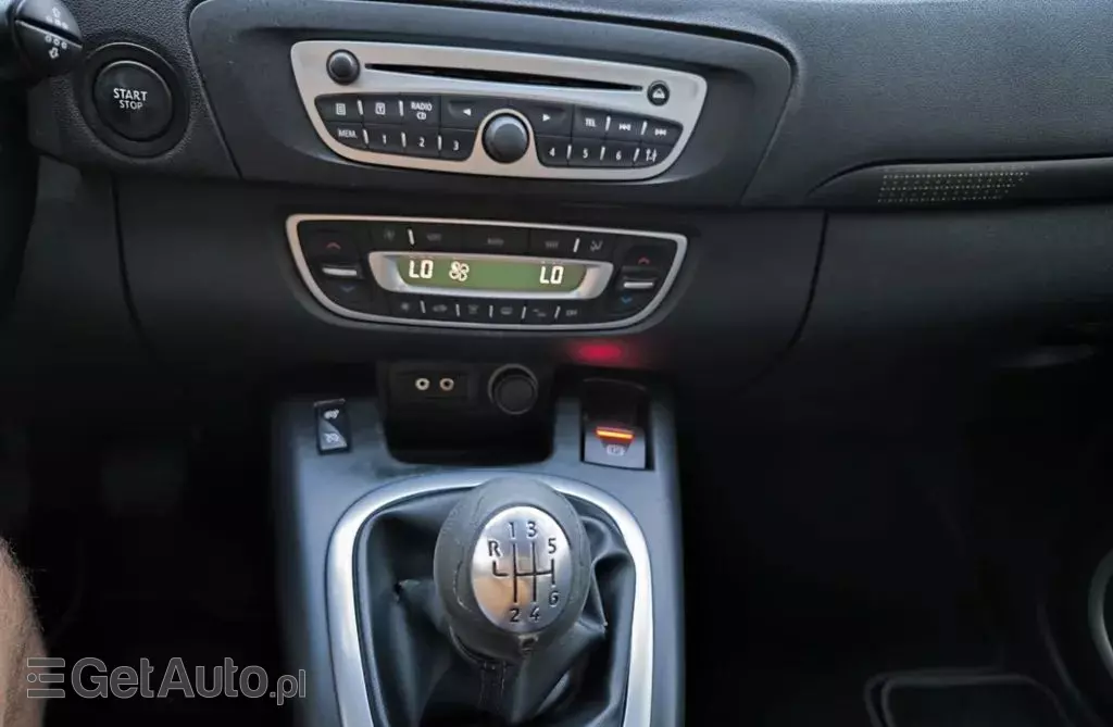 RENAULT Scenic 