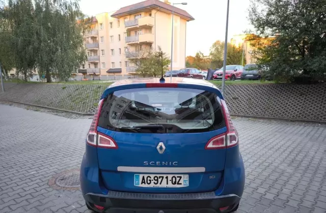 RENAULT Scenic 
