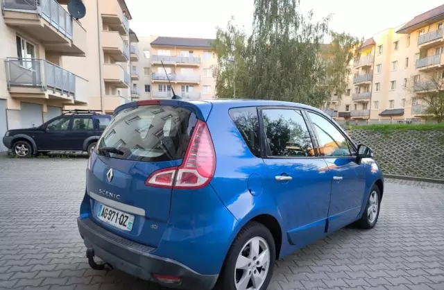 RENAULT Scenic 