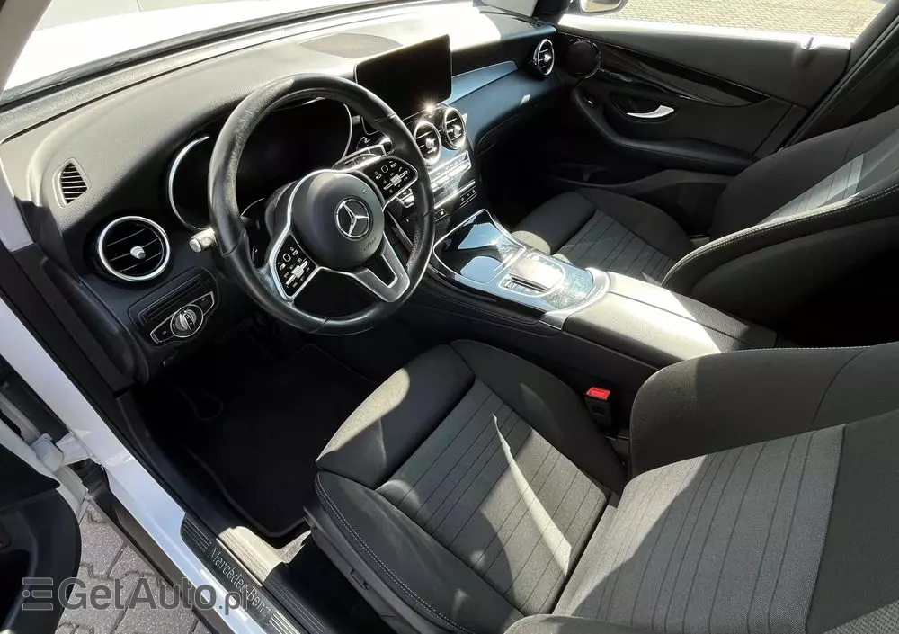MERCEDES-BENZ GLC 220 d 4-Matic