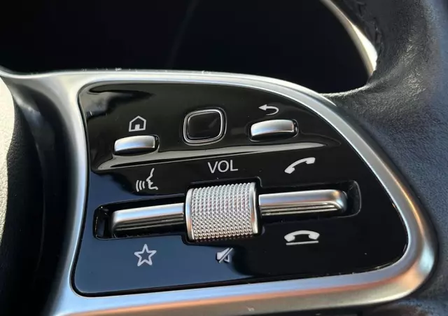 MERCEDES-BENZ GLC 220 d 4-Matic