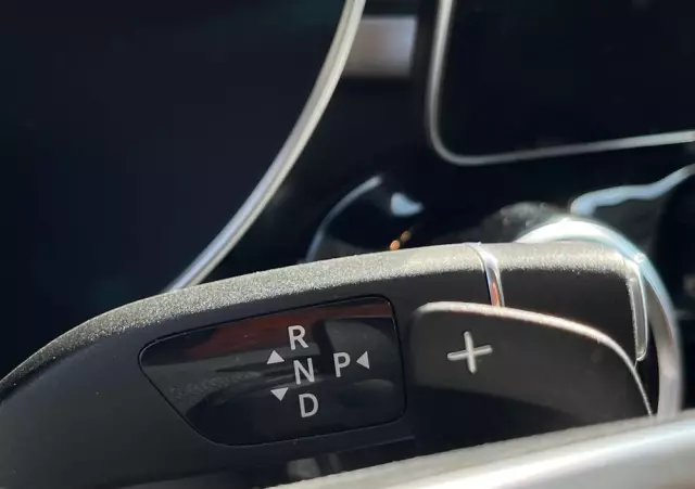 MERCEDES-BENZ GLC 220 d 4-Matic