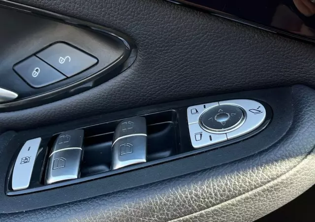 MERCEDES-BENZ GLC 220 d 4-Matic