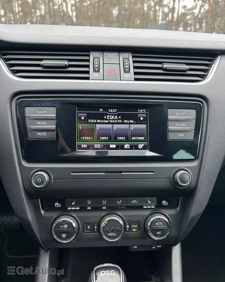 SKODA Octavia Combi 2.0 TDI DSG Edition