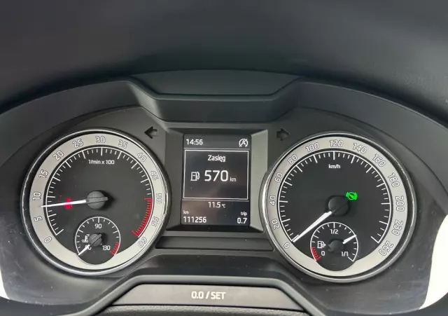 SKODA Octavia Combi 2.0 TDI DSG Edition