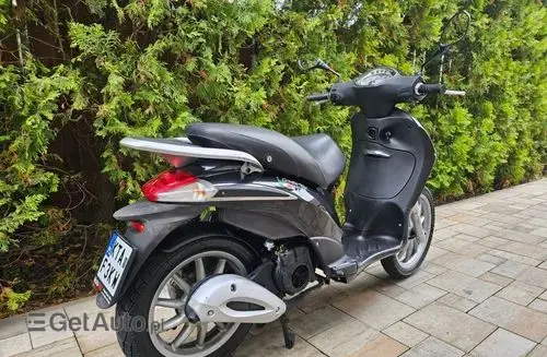 PIAGGIO Liberty 125 