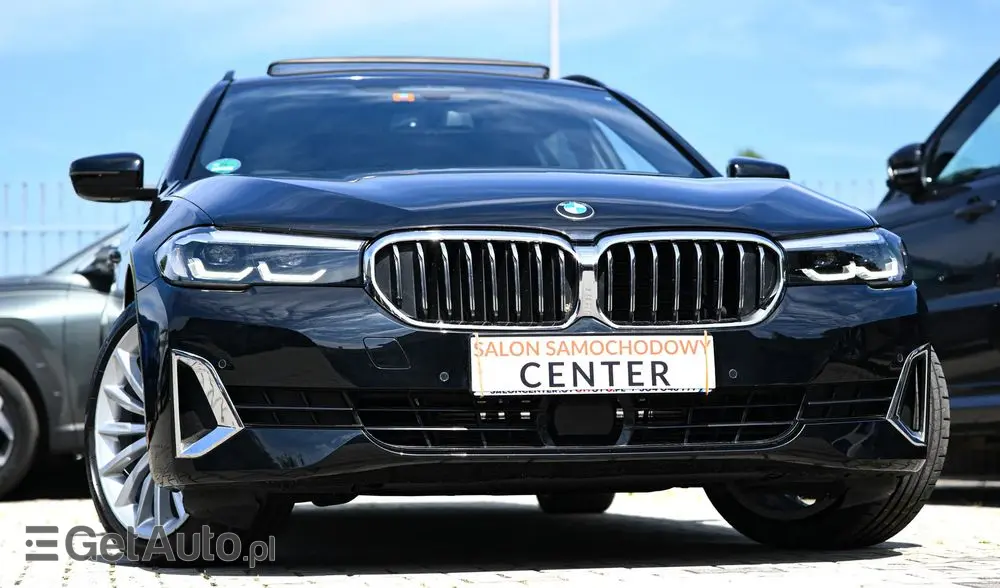BMW Seria 5 520d Luxury Line