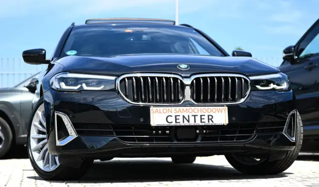 BMW Seria 5 520d Luxury Line