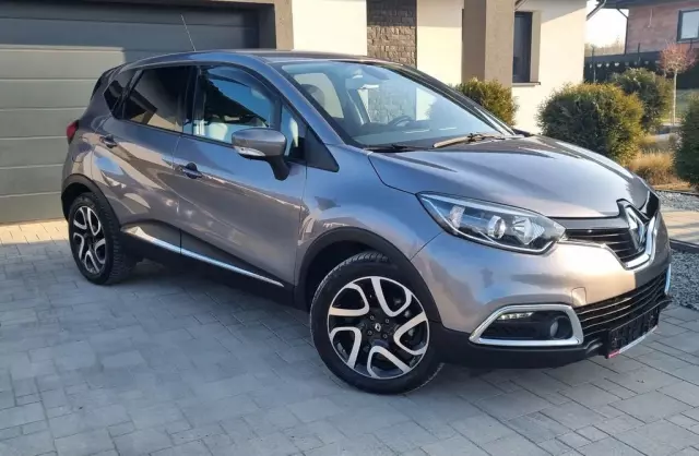 RENAULT Captur 