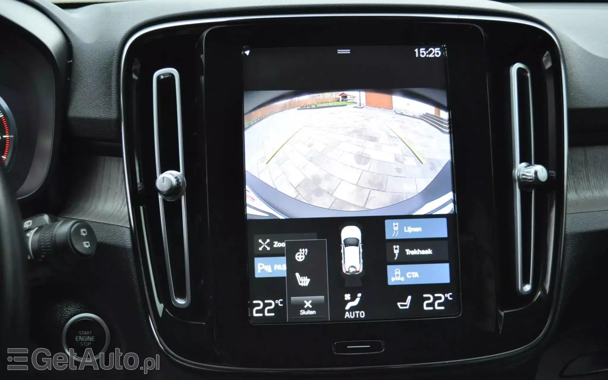 VOLVO XC 40 D3 AWD Momentum Pro