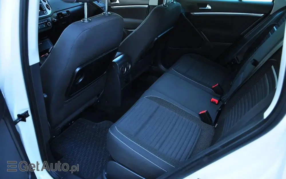 VOLKSWAGEN Tiguan 2.0 TDI DPF BlueMotion Technology Cup Sport & Style