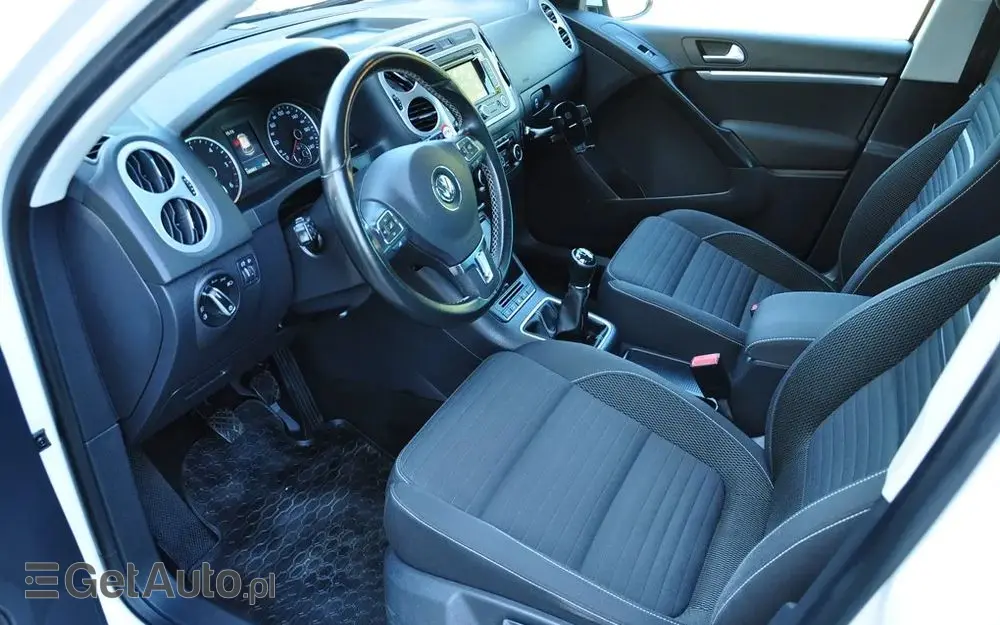 VOLKSWAGEN Tiguan 2.0 TDI DPF BlueMotion Technology Cup Sport & Style