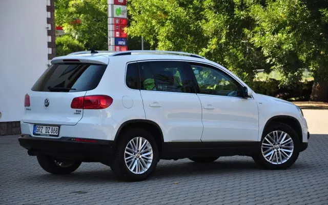VOLKSWAGEN Tiguan 2.0 TDI DPF BlueMotion Technology Cup Sport & Style