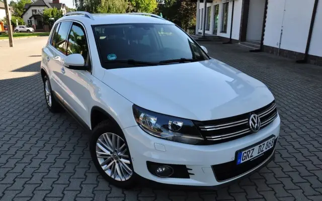 VOLKSWAGEN Tiguan 2.0 TDI DPF BlueMotion Technology Cup Sport & Style