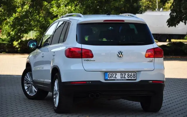 VOLKSWAGEN Tiguan 2.0 TDI DPF BlueMotion Technology Cup Sport & Style