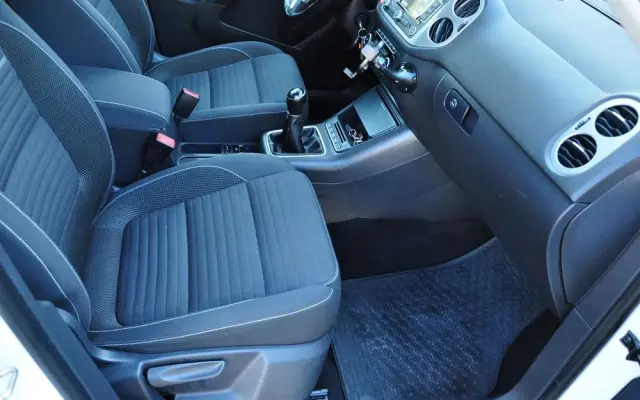 VOLKSWAGEN Tiguan 2.0 TDI DPF BlueMotion Technology Cup Sport & Style